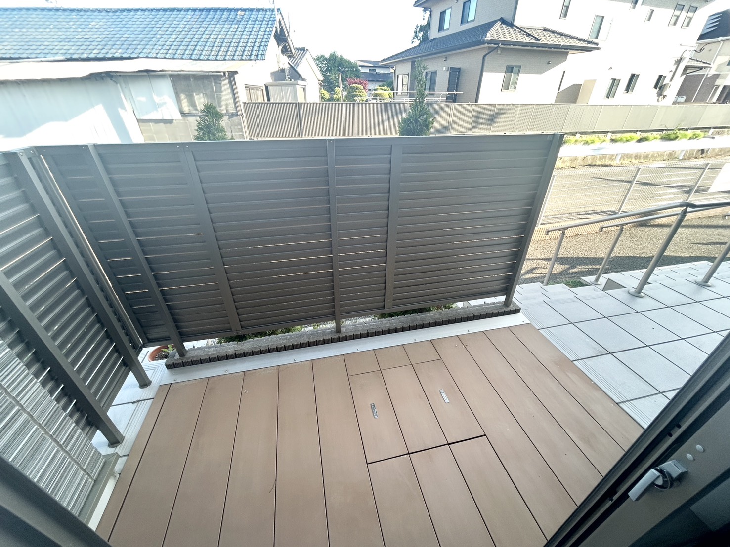 バルコニー　テラス