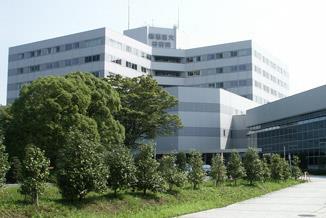 病院　東京慈恵会医科大学附属柏病院（病院）まで977m