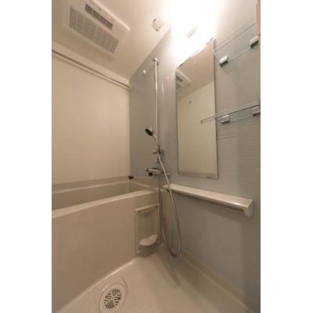 バス・シャワールーム　※写真は同タイプ住戸です。