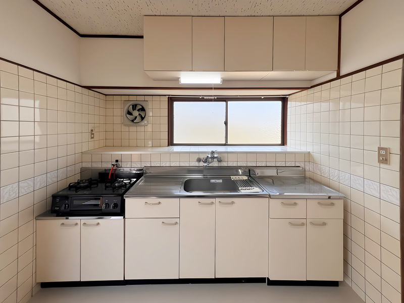 ＪＲ和歌山線 船戸駅 徒歩55分 2階建 築46年のキッチン写真