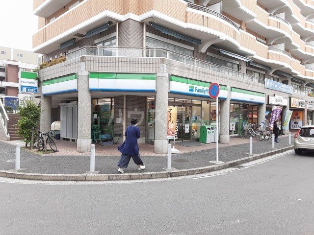 コンビニ　ファミリーマート 瀬谷駅北口店（コンビニ）まで646m