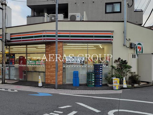 コンビニ　セブンイレブン杉並上井草3丁目店（コンビニ）まで661m
