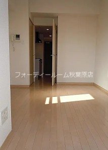 居室・リビング　★《見学予約受付中》当店では契約金がクレジット決済可能です★