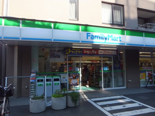 コンビニ　ファミリーマート 野方一丁目店（コンビニ）まで118m