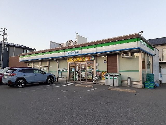 コンビニ　ファミリーマート半田南大矢知店（コンビニ）まで260m