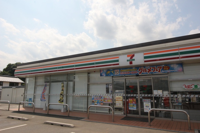 コンビニ　セブンイレブン坂戸浅羽店（コンビニ）まで1300m