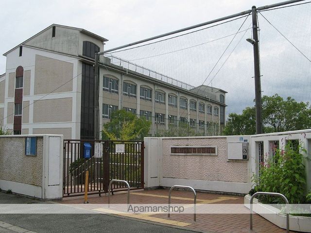 中学校　第十八中学校（中学校）まで286m