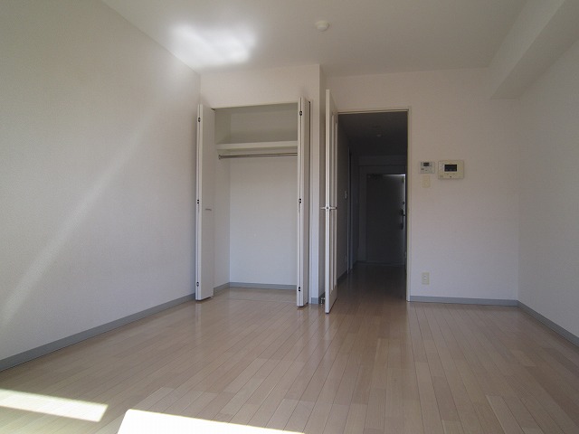 その他部屋・スペース　●お部屋はゆったり広めの約８帖！