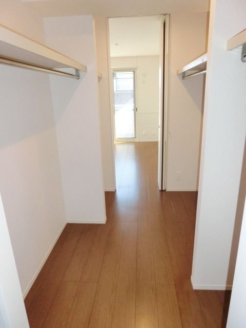 収納　※別号室参考写真です