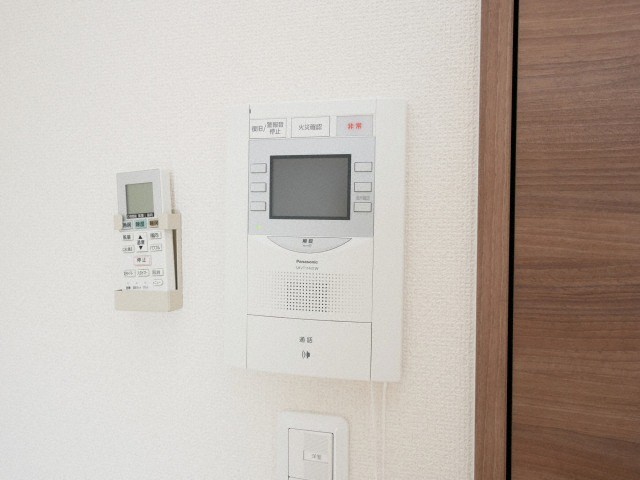 セキュリティ　モニター付きインターホンです
