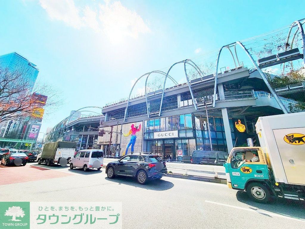 ショッピングセンター　MIYASHITA PARK（ショッピングセンター）まで310m