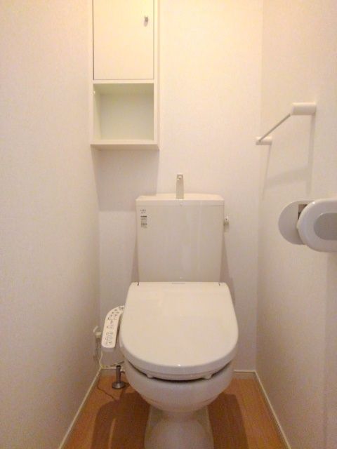 トイレ　清潔感のあるトイレです