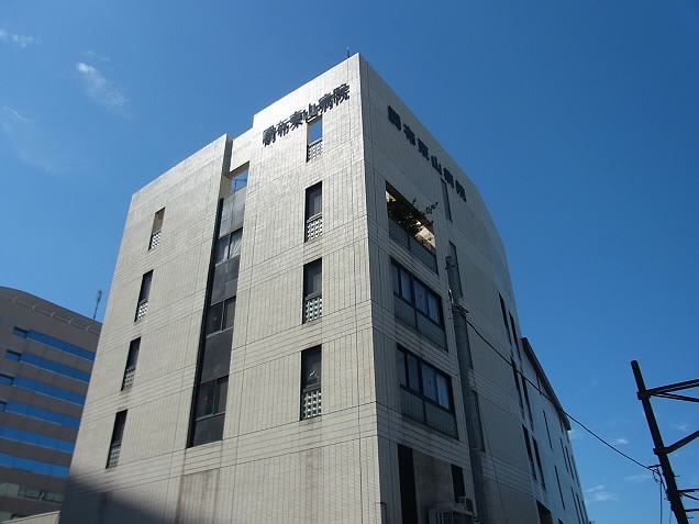 病院　医療法人社団東山会調布東山病院（病院）まで800m