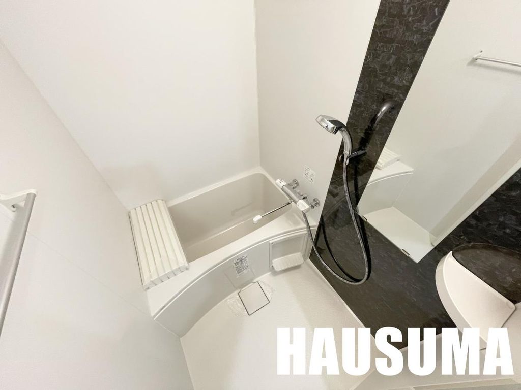 バス・シャワールーム　※他号室写真使用