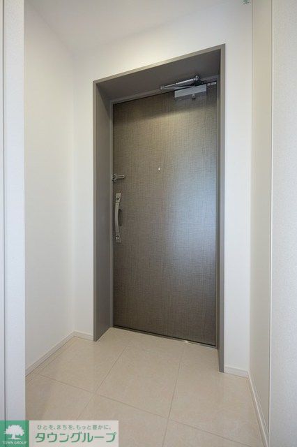 玄関　※写真は同タイプ住戸です。