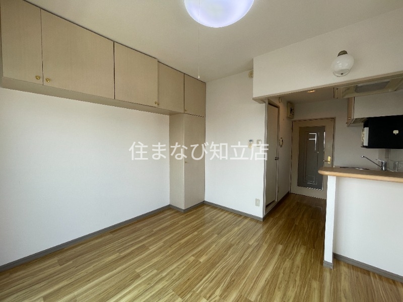 居室・リビング　同型別部屋写真