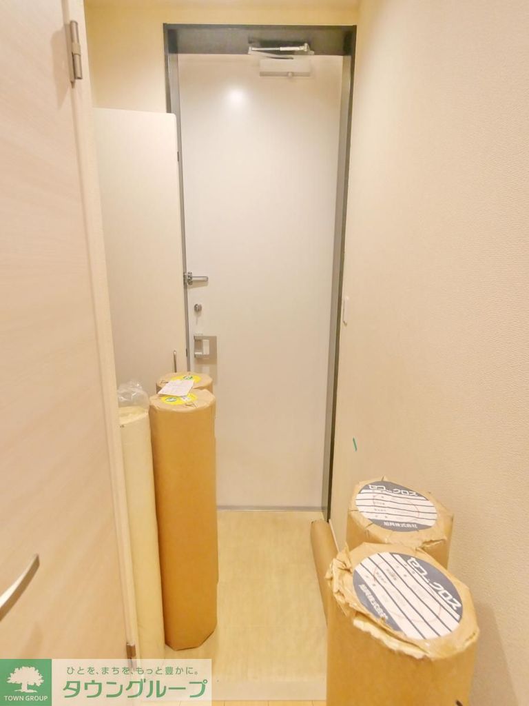 玄関　★お問い合わせはタウンハウジングまで★