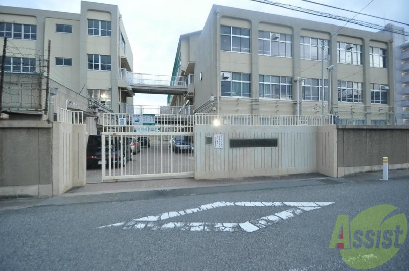 中学校　神戸市立鷹取中学校（中学校）まで1648m