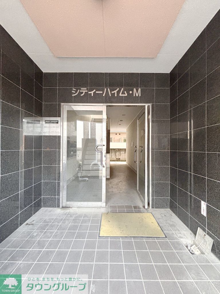 埼玉高速鉄道 鳩ケ谷駅 徒歩20分 3階建 築34年の外観写真