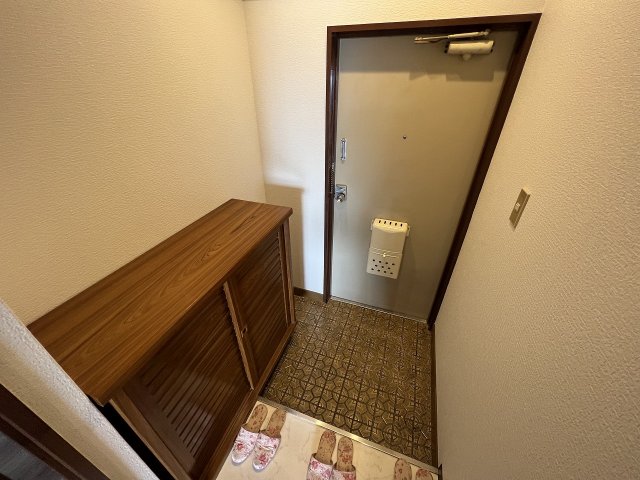 西宮ニューコーポの玄関写真