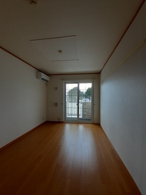 ＪＲ羽越本線 坂町駅 徒歩20分 2階建 築20年の居間写真
