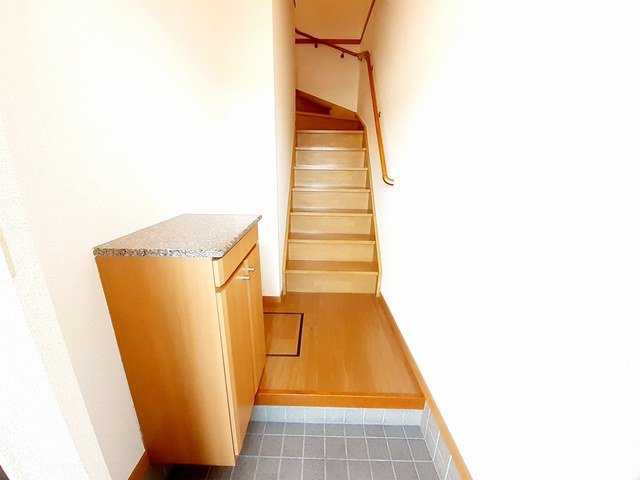 玄関　明るい玄関です