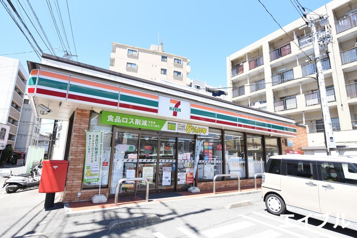 コンビニ　セブンイレブン博多相生町2丁目店（コンビニ）まで153m