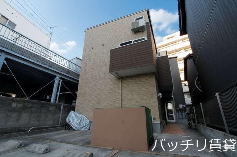 Roca姪浜の外観写真
