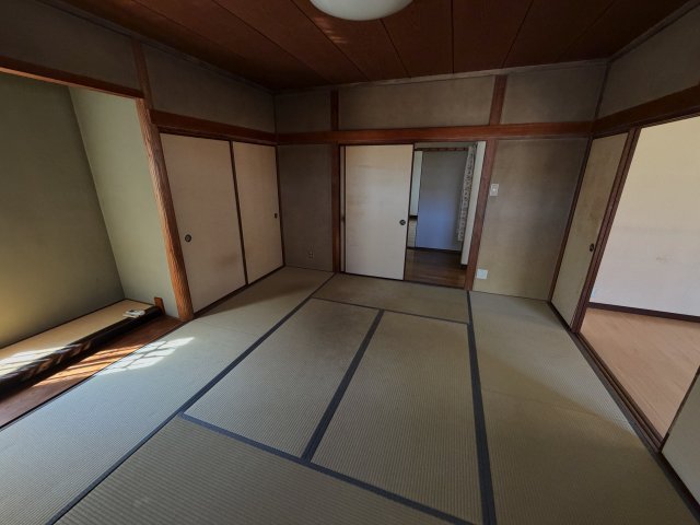 グリーンクレスト戸建賃貸の居間写真