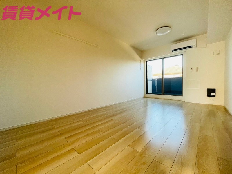 ショコラたるさか Aの居間写真