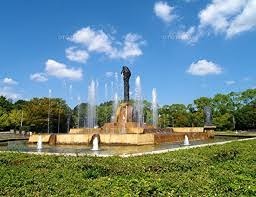 公園　服部緑地東中央広場（公園）まで1242m