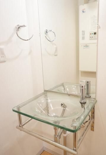 洗面設備　※別部屋の参考写真です。