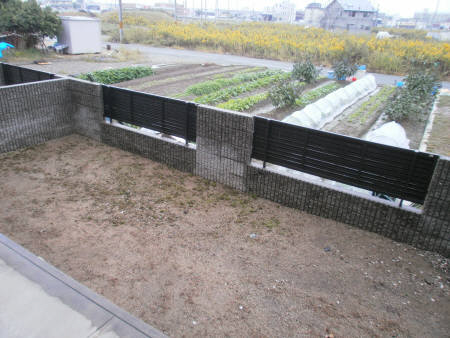 バルコニー　専用庭
