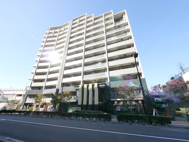 ロイヤルパークス花小金井の外観写真