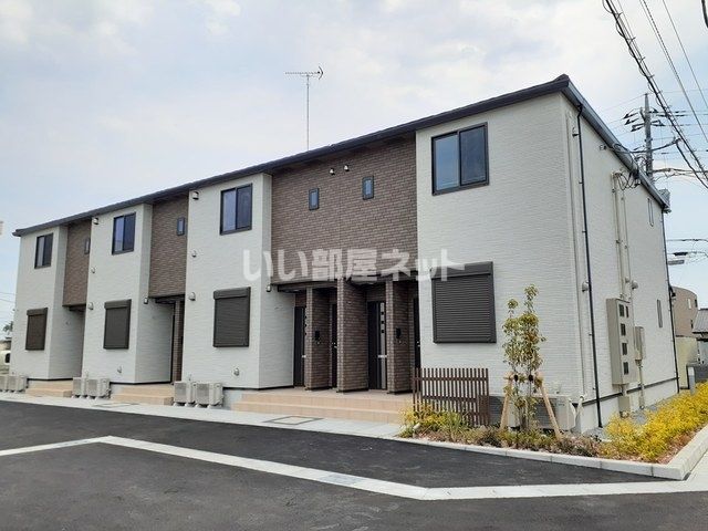 ＪＲ日光線 鹿沼駅 バス乗車時間：15分 最寄りバス停で下車 徒歩7分 築5年