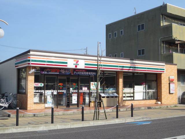 コンビニ　セブンイレブン（コンビニ）まで510m