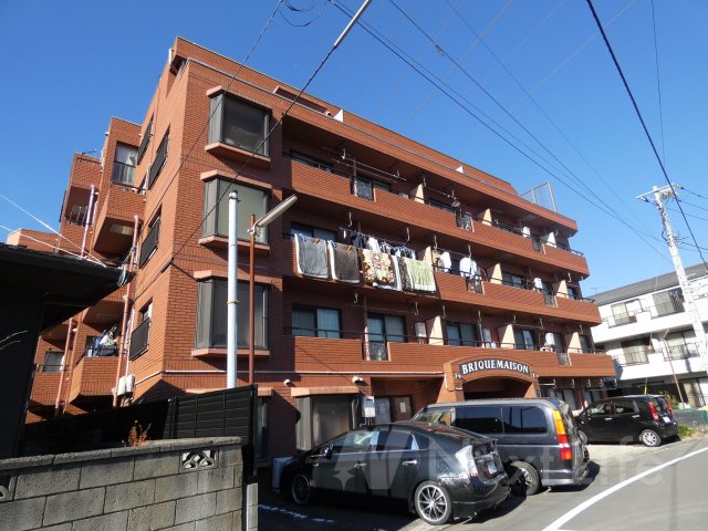 建物外観　ブリックメゾン1号館