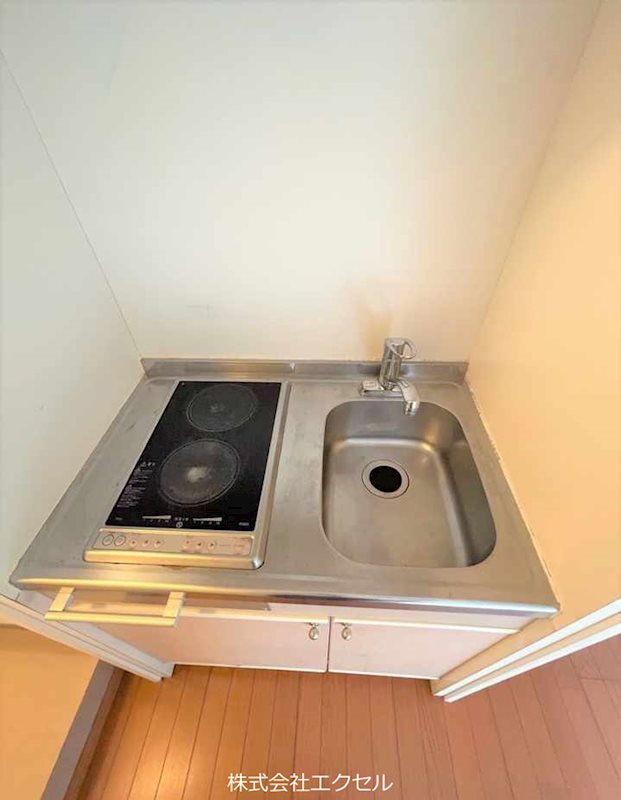 キッチン　コンロ付きです。