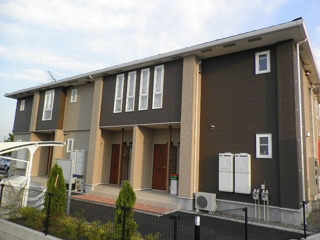 袖ケ浦市横田のアパートの建物外観