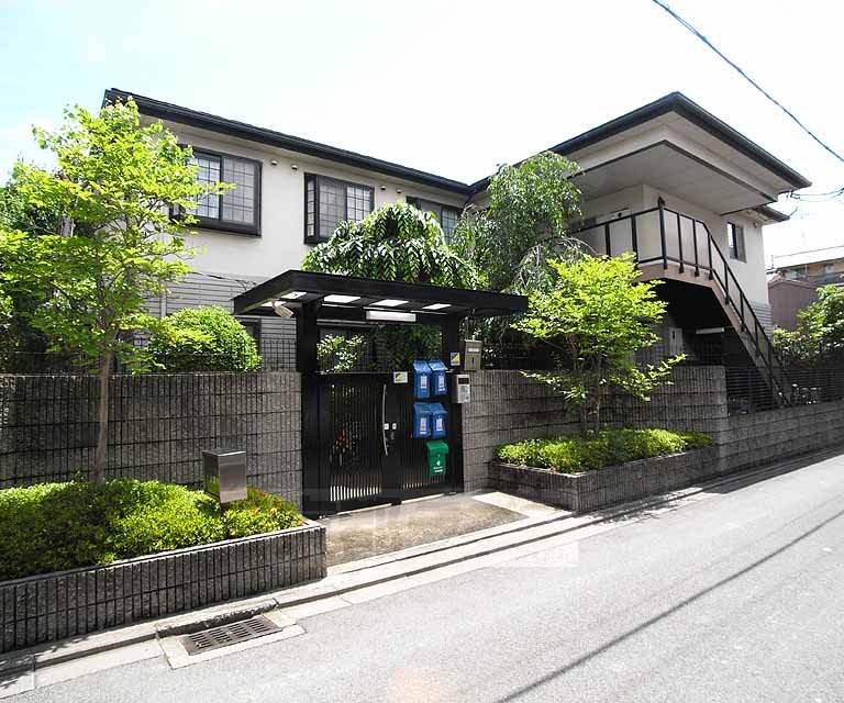京都市東山区塗師屋町のマンションの建物外観
