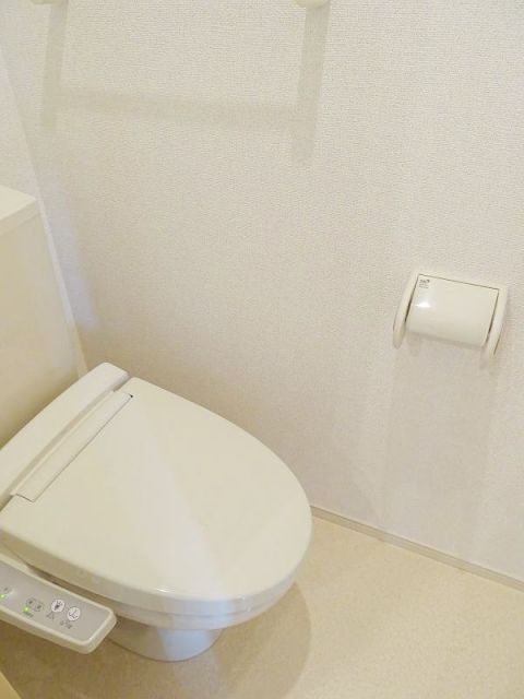 【ウィステリアタウン　VIIIのトイレ】