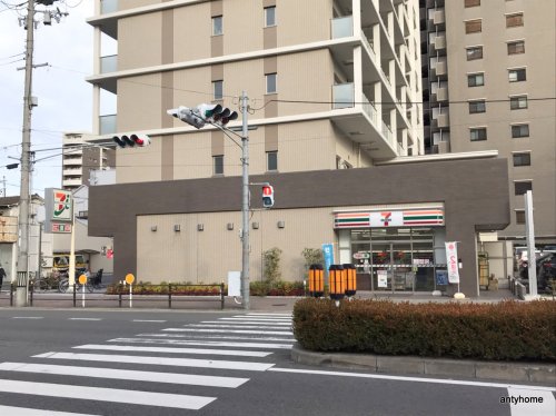 【大阪市東成区中道のマンションのコンビニ】