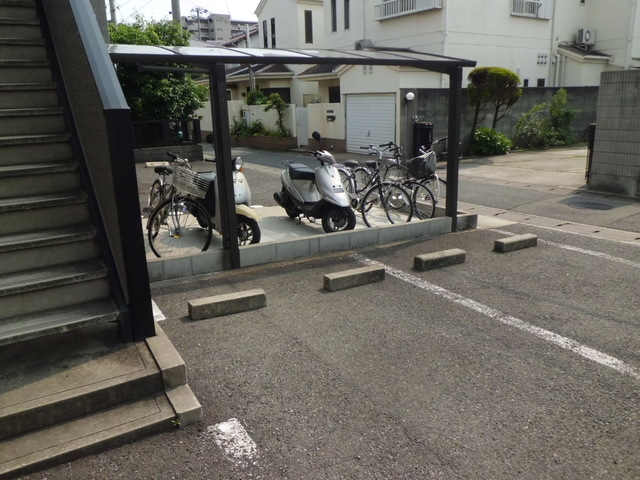 【パセオ西芦屋の駐車場】