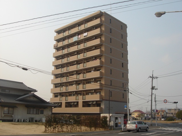 【ベルフォーレ水島の建物外観】