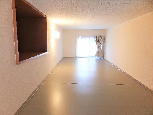 収納　ロフトにはカーテンや電気、コンセントもあります