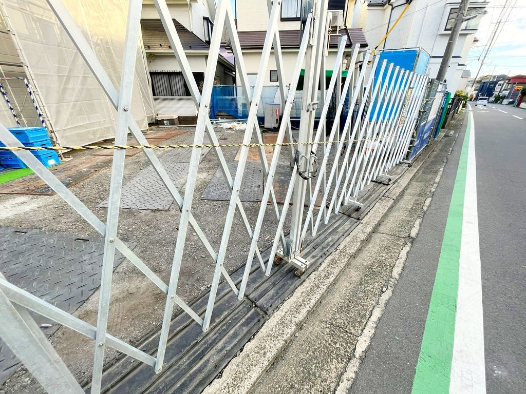 【茅ヶ崎市中海岸のマンションの駐車場】