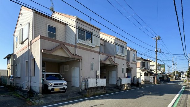 タウンハウス石川の建物外観