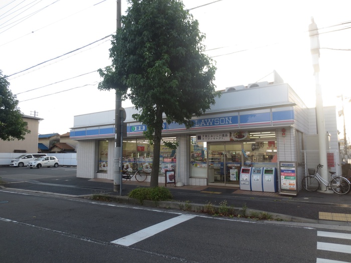 コンビニ　ローソン（コンビニ）まで259m