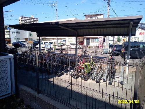 その他共有部分　屋根付き駐輪場