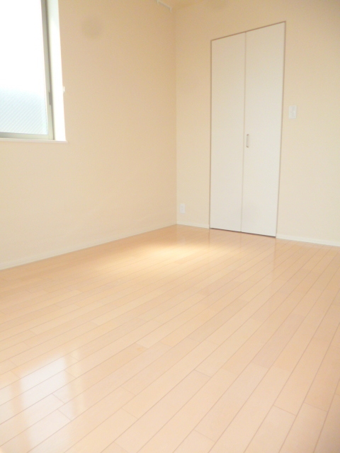 その他部屋・スペース　★洋室６帖★